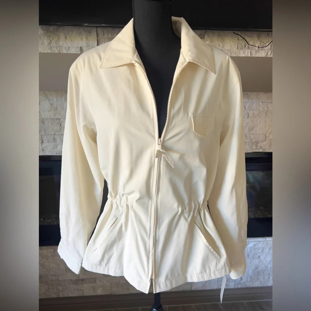 Larry Levine Sport size Large light or rain jacket NWT